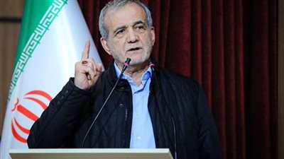 الرئيس الإيران يلتقي قائد الجيش الباكستاني في طهران