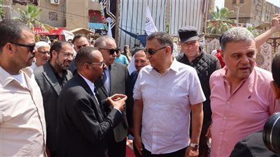 محافظ القليوبية يفتتح معرضًا لبيع الخضار واللحوم بالقناطر الخيرية 