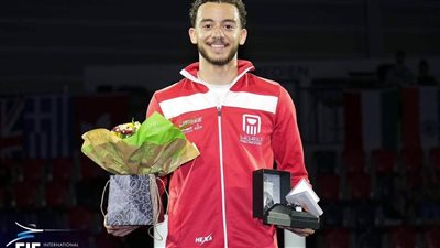 محافظ الغربية يهنئ البطل محمد السيد بعد التتويج بذهبية كأس العالم لسيف المبارزة