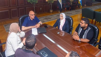 محافظ الإسكندرية يستقبل وفد 