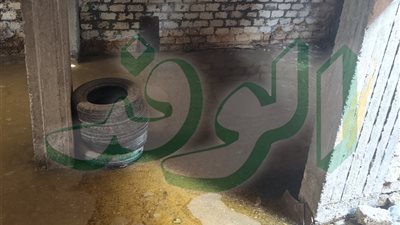 كارثة في الغردقة.. مياه مجهولة تحاصر منازل مجاهد وتهددها بالسقوط فوق رؤوس سكانها