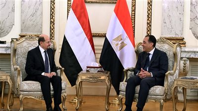 رئيس الوزراء يلتقي نظيره اليمني شائع الزندانى 