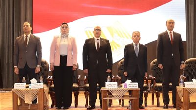 وكيل صحة البحيرة يشهد احتفالية تخرج الأطباء الجدد