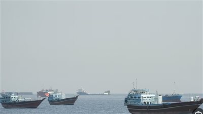 الخارجية الإيرانية: لن نفرض رسوما على عبور مضيق هرمز