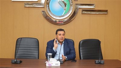 رئيس مياه البحيرة يعقد اجتماعًا موسعًا مع مديري محطات وروافع وشبكات الصرف الصحي