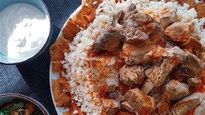 فتة عيد الأضحى.. أطباق متنوعة تجمع العائلة حول المائدة