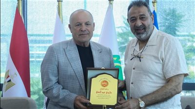 أبو ريدة يلتقي مجدي عبد الغني في اتحاد الكرة