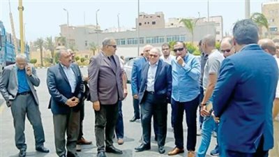 تحركات مكثفة بميناء سفاجا لمواجهة تكدس الشاحنات والمبردات المتجهة للسودان والخليج