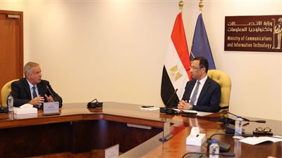 وزير الاتصالات يبحث مع غرفة صناعة تكنولوجيا المعلومات دعم الشركات الناشئة وزيادة الصادرات الرقمية
