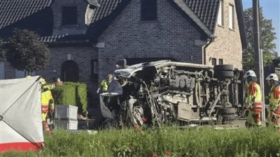 مقتل عدد من الأشخاص جراء اصطدام قطار بحافلة مدرسية في بلجيكا 