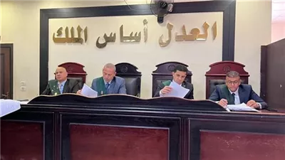 جنايات دمنهور تبرئ شابًا كفيفًا من تهمة الابتزاز الإلكتروني لفتاة بأبو المطامير