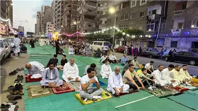 بهجة عيد الأضحى في الإسكندرية: توافد حاشد للمصلين على ساحات سيدي بشر وأبو العباس