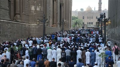 صور.. صلاة عيد الأضحى المبارك بمسجد السلطان حسن