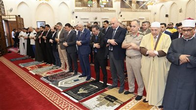 محافظ المنوفية يؤدي شعائر صلاة عيد الأضحي المبارك بمسجد الرؤوف الرحيم