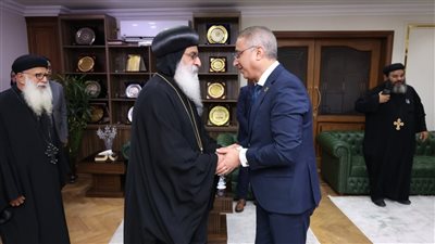 محافظ الجيزة يتلقى تهنئة وفود الكنائس بمناسبة عيد الأضحى