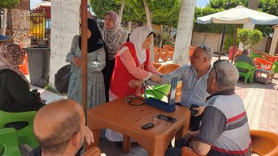 صحة البحيرة تجوب المتنزهات لنشر الوعي الصحي خلال العيد