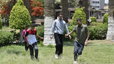 إقبال كثيف على الحديقة اليابانية في ثاني أيام عيد الأضحى 