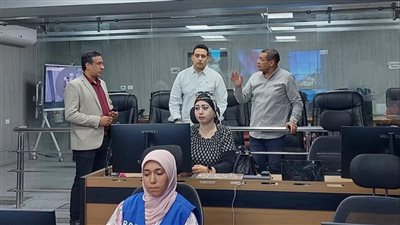 نائب محافظ الفيوم يتابع بمركز السيطرة أعمال النظافة والتخلص من مخلفات الأضاحي 
