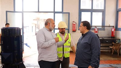 رئيس مياه البحيرة يتابع روافع الصرف وتمركزات الطوارئ بدمنهور