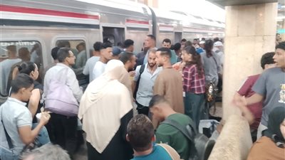 السكة الحديد تواصل ملحمة تشغيلية لتأمين عودة المواطنين بعد عطلة عيد الأضحى  