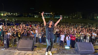 كامل العدد.. هدى تتألق في حفل عيد الأضحى بمدينة الشروق