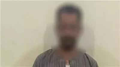 بسبب أولوية المرور.. ضبط عامل بأسوان استوقف سيارة موظف وتعدى عليه