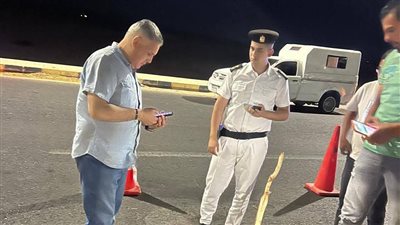 تحرك عاجل لرئيس حي جنوب الغردقة بعد بلاغ بهبوط أرضي بطريق المطار