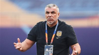 خليفة توروب.. 3 عقبات تهدد مفاوضات الأهلي مع كوزمين 