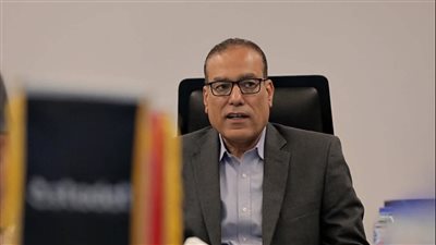 مصطفى عزام يجتمع مع مندوبي المناطق  لمناقشة قواعد قيد وانتقالات اللاعبين بالموسم الجديد