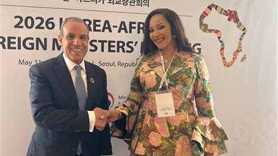 وزير الخارجية يلتقي نظيرته النيجيرية على هامش الاجتماع الوزاري الكوري الأفريقي
