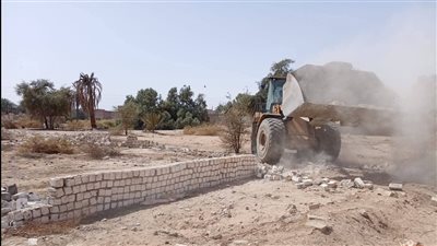  إزالة 26 حالة تعد على أملاك دولة وأراضي زراعية بقنا