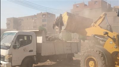 رفع 4.5 طن مخلفات بنطاق مجلس قروى الغرب بهجورة بنجع حمادى 