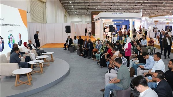 التصديري للصناعات الغذائية يناقش تحديات المكونات الغذائية وتأثيرها على التصدير