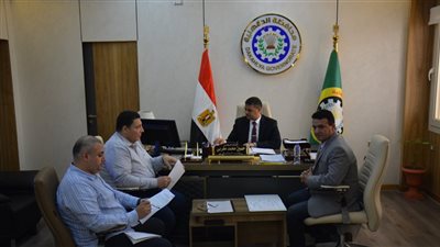 نائب محافظ الدقهلية يبحث طلبات التصرف الخاصة بمستثمري المنطقة الصناعية في جمصة