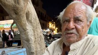بائع الجرائد ضحية السرقة بحلوان: حب الناس عوضني عن كل خسارة