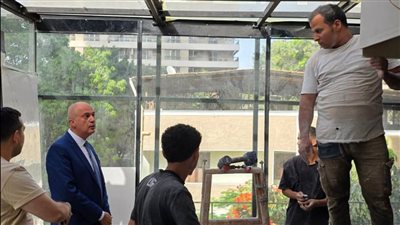 حي غرب القاهرة يوقف بناءً مخالفاً بالزمالك ويزيل إشغالات بـ