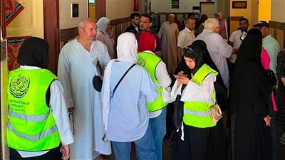 توقيع الكشف الطبي على 415 مواطنًا بالقافلة الطبية بمستشفى العريش العام