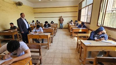 ارتياح بين طلاب الشهادة الإعدادية بالبحيرة بعد امتحاني العربي والتربية الدينية