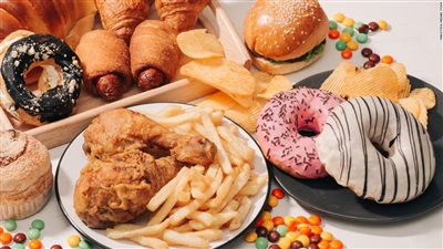 هل يقودك طعامك اليومي إلى الخرف؟..  دراسة تكشف الحقيقة