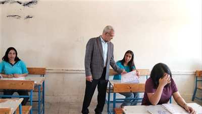 طلاب الإعدادية يؤدون امتحان اللغة الإنجليزية بالإسماعيلية