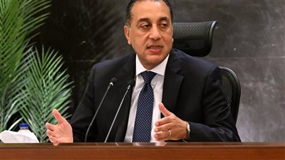 رئيس الوزراء يفتتح مصنع 