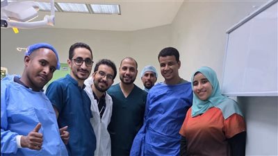  فريق جراحى بقنا الجامعي ينجح فى تثبيت لعظمة القص بالصدر لمريضة 