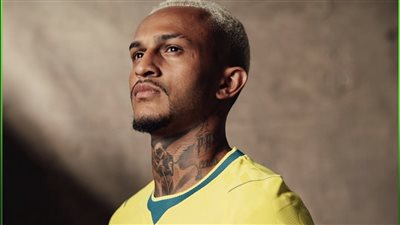 ضربة للبرازيل قبل كأس العالم.. استبعاد ويسلي بعد إصابته أمام مصر