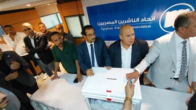 غلق باب التصويت وبدء عملية الفرز في انتخابات الناشرين