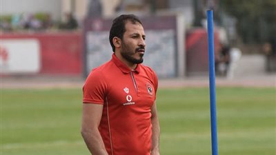 بسبب العائلة.. عقبة مفاجئة تهدد عودة سيد معوض إلى الأهلي
