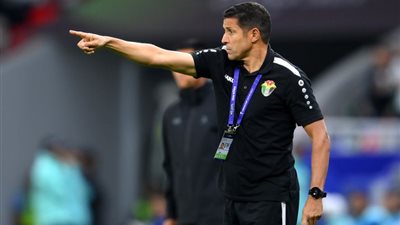 قبل التوقيع.. عموتة يفاجئ الأهلي بشرط إنساني