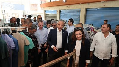 محافظ الجيزة يفتتح سوق بولاق الدكرور الحضاري لبيع الملابس الجاهزة
