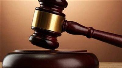 الحبس سنة لـ3 متهمين أحرقوا سيارة رئيس الرقابة التموينية بإدكو