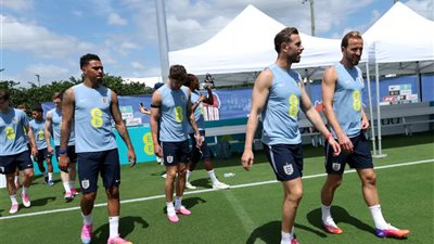 زلزال قوي يضرب معسكر إنجلترا قبل كأس العالم