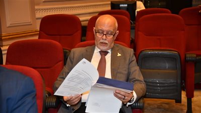 الشيوخ يوافق على اقتراحي النائب حازم الجندي بشأن تنظيم الأنشطة الصناعية والمصريين بالخارج
